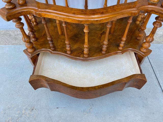 Etagere/English walnut magazine rack - Restored (in progress)_car 3259 - Foto 5