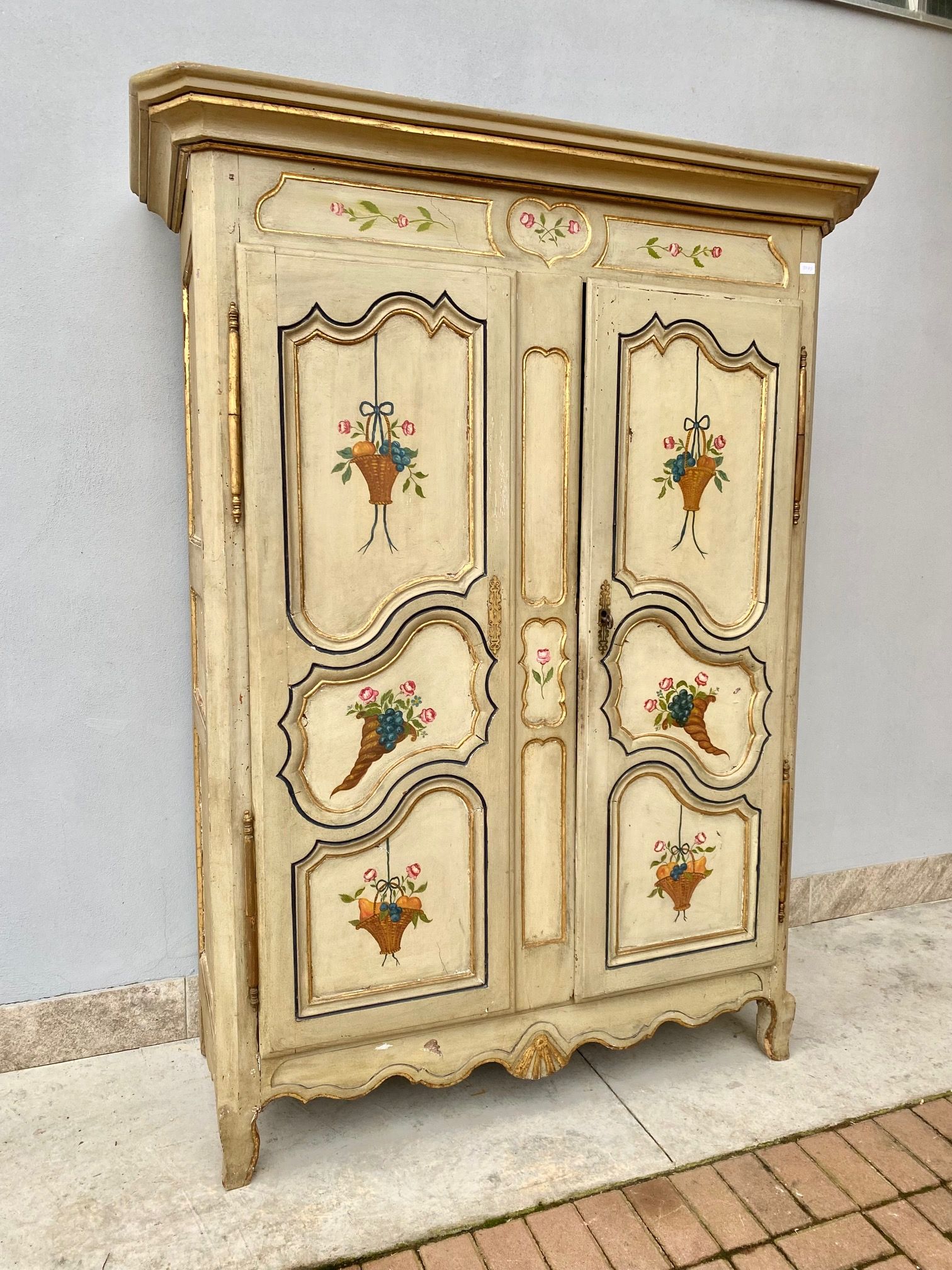 Antico Armadio Provenzale Laccato - Restaurato (in corso d'opera)_car 3333 - Foto 2