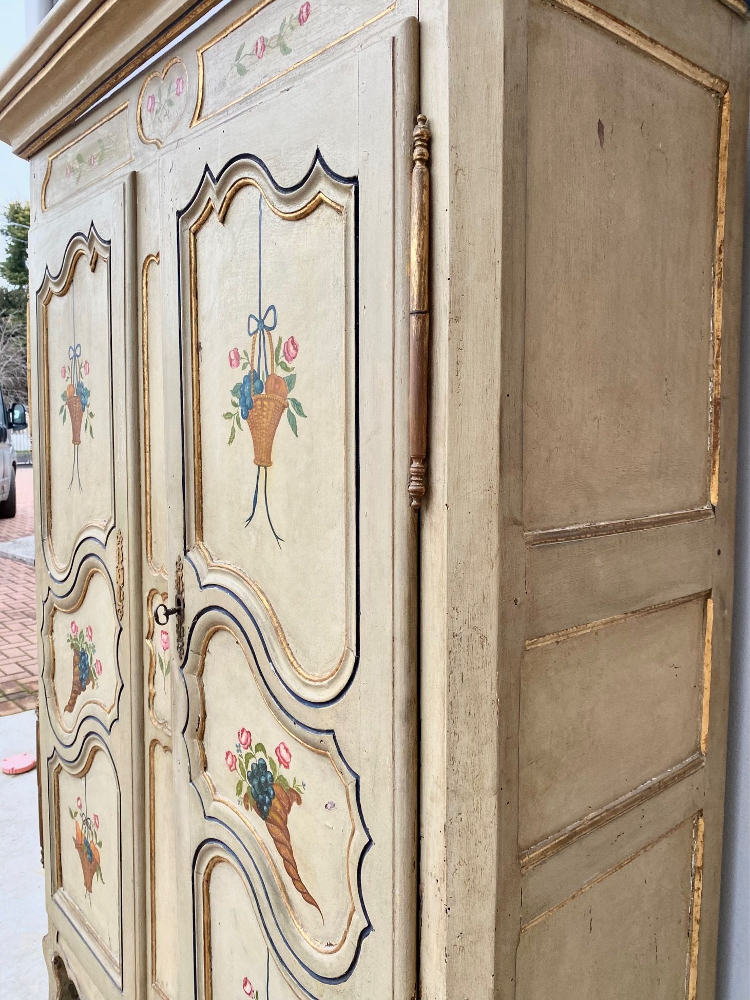 Antico Armadio Provenzale Laccato - Restaurato (in corso d'opera)_car 3333 - Foto 9