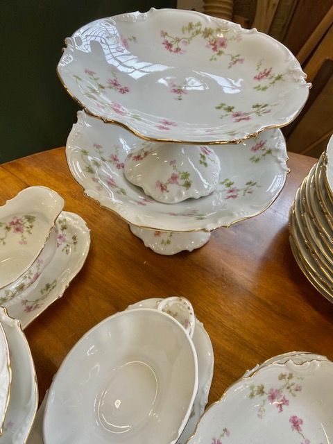 Servizio di Piatti in Porcellana di Limoges_Conservato_car 3348 - Foto 5