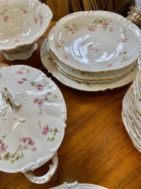 Servizio di Piatti in Porcellana di Limoges_Conservato_car 3348 - Foto 7