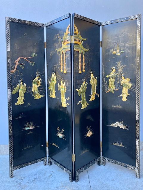 Paravento di Gusto Orientale con Figure - Conservato_car 3349 - Foto 1