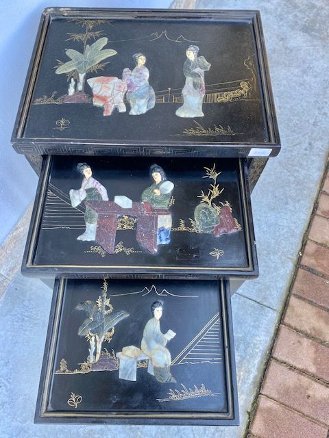 Tavolini a Sfilo di Gusto Orientale - Restaurato (in corso d'opera)_car 3350 - Foto 1