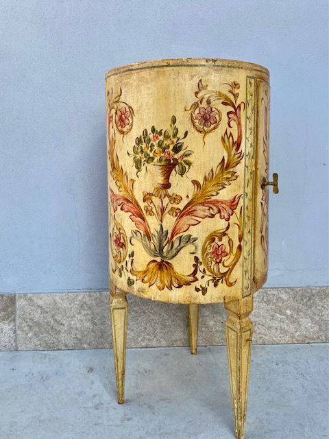 Comodino a Cilindro Laccato e Dipinto - Conservato_car 3202 - Foto 2