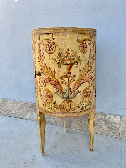 Comodino a Cilindro Laccato e Dipinto - Conservato_car 3202 - Foto 5