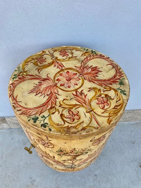 Comodino a Cilindro Laccato e Dipinto - Conservato_car 3202 - Foto 7